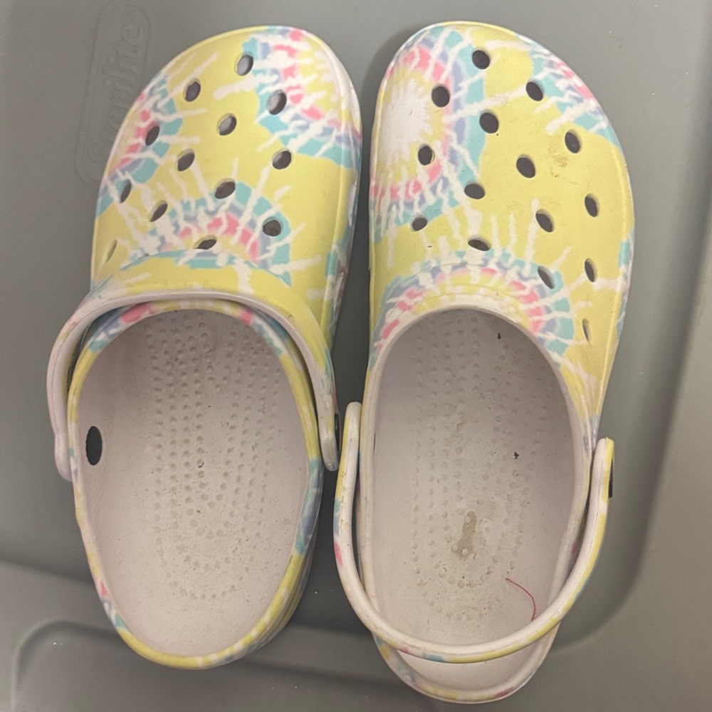 Kids Tie-Dye Clogs